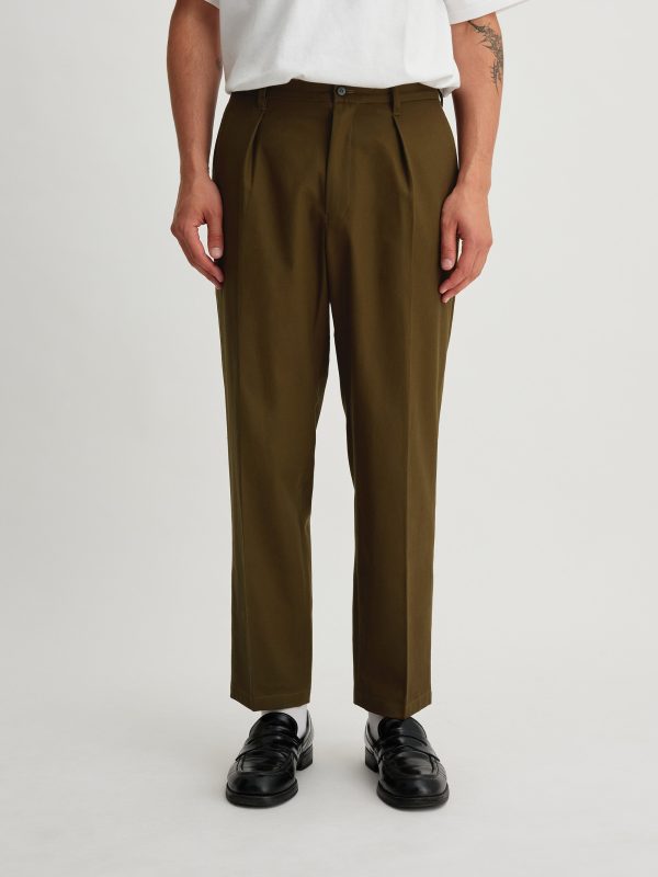 1Tuck Tapered Pants - Image 3